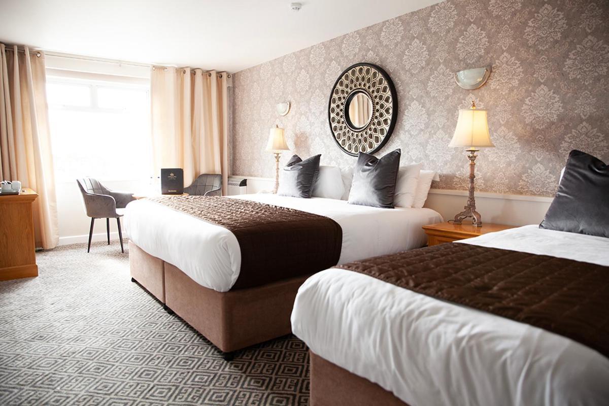 Greville Arms Hotel מולינגאר מראה חיצוני תמונה